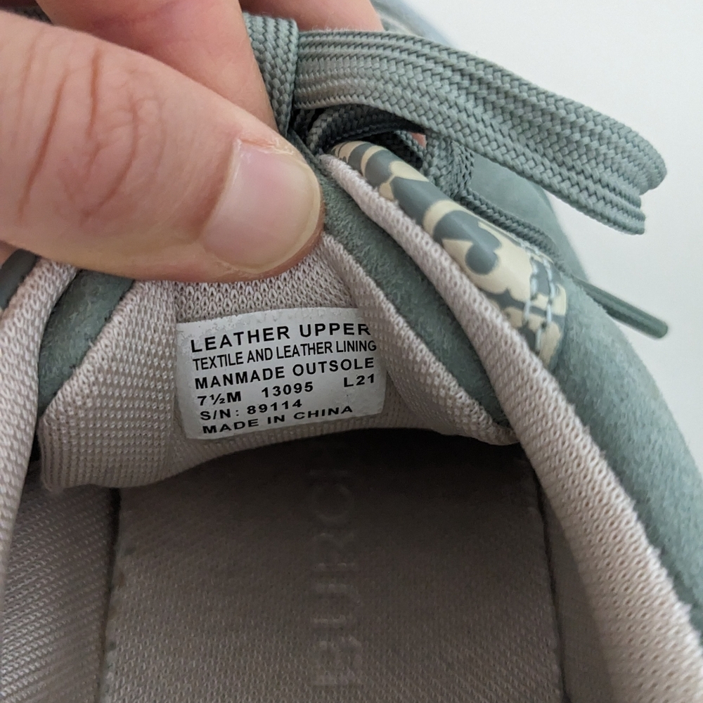 EUC! Tory Burch T Monogram Good Luck Sneaker Calf Leather Blue Celadon Size 7.5 - Picture 8 of 13